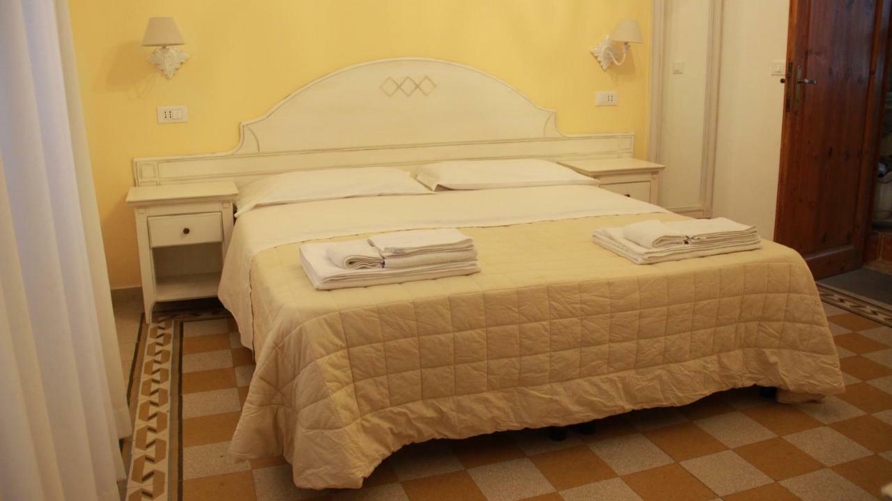 Guest House Domo Florenzia מראה חיצוני תמונה