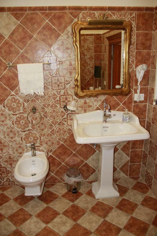 Guest House Domo Florenzia מראה חיצוני תמונה